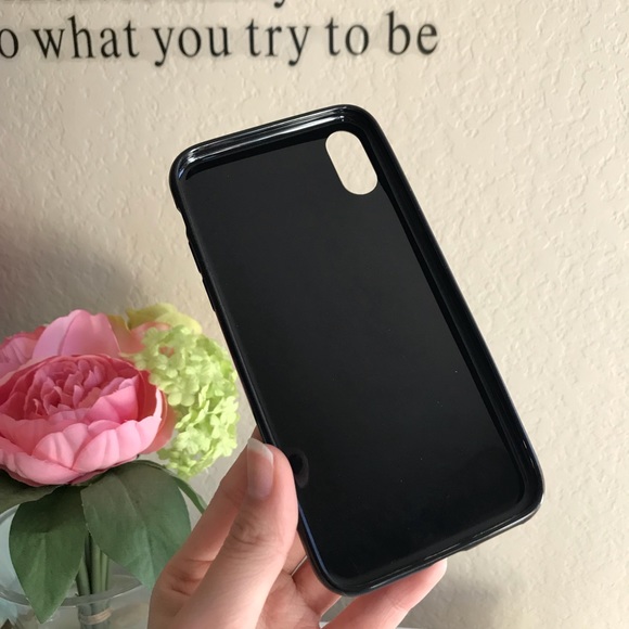 🌷IPHONE CASE | Black Holographic Heart Glitter - Picture 8 of 8